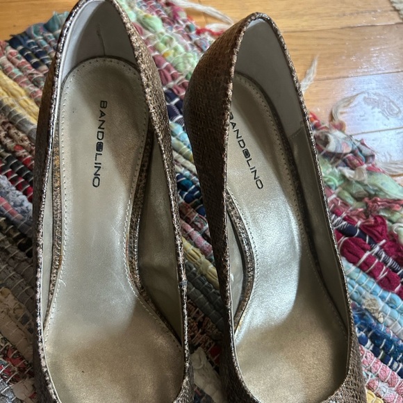 Bandolino Snakeskin Pattern Heels - Brown 10M - Picture 3 of 14